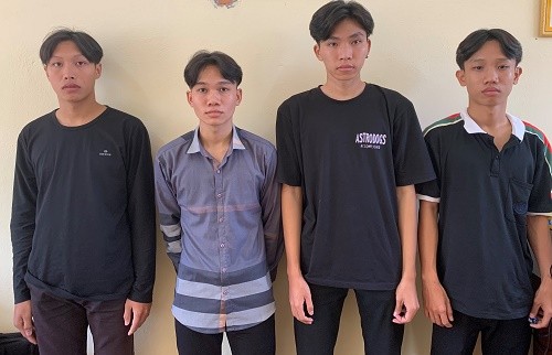 Mâu thuẫn trong lúc đá bóng, dùng hung khí đánh chết người ảnh 1