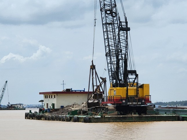 Nhìn gần mỏ cát trên sông Tiền khiến Phó Chủ tịch tỉnh An Giang vướng lao lý ảnh 1