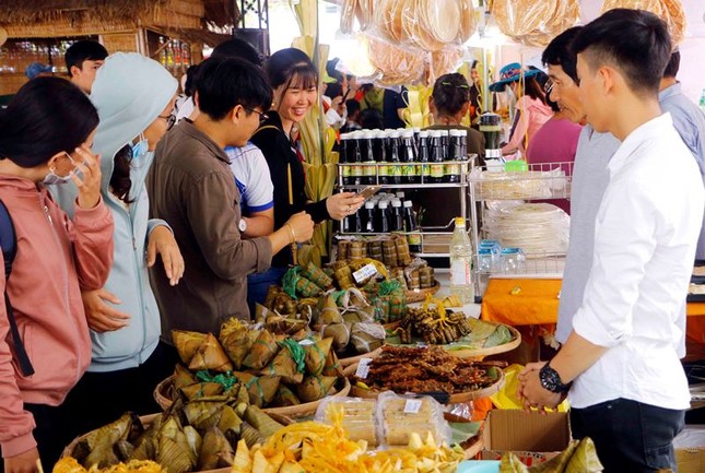 Làm gì để bảo tồn và phát triển bánh dân gian? ảnh 4