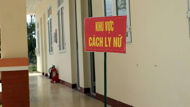 Cách ly nhiều cán bộ, lãnh đạo vì 'liên quan' các ca mắc Covid-19 ảnh 1