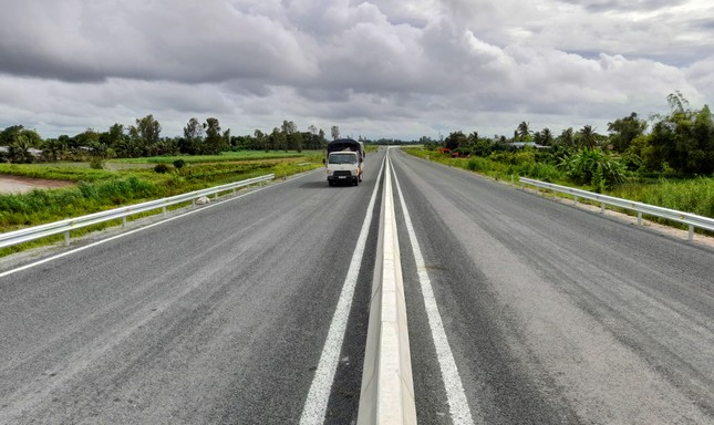 Phát triển giao thông ĐBSCL, tập trung hay dàn trải đồng đều? ảnh 2