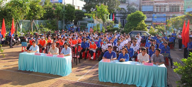 An Giang ra quân xây dựng văn minh đô thị ảnh 2