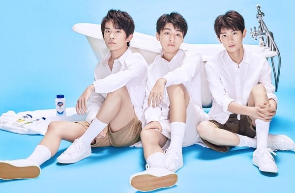 Line hát của các thành viên TFBOYS trong ca khúc mới “Ở Bên Bạn” bất ngờ đến không tưởng ảnh 3