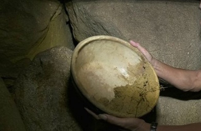 Phát hiện hang nghi cổ vật bí hiểm ở Thanh Hóa ảnh 1