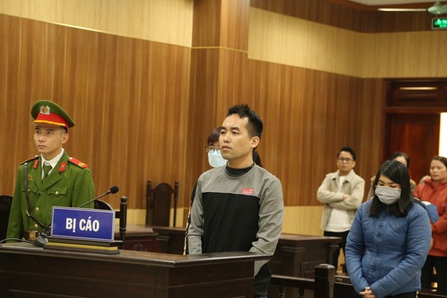 Xét xử cựu cán bộ lừa bán đất 'ngoại giao', chiếm đoạt gần 100 tỷ đồng ảnh 2