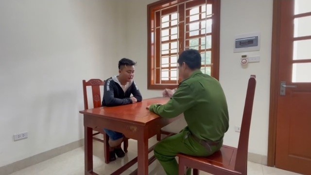 Hỗn chiến do tranh giành nhân viên nữ quán karaoke tại Thanh Hoá ảnh 1