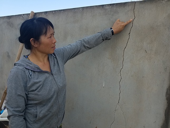 Thi công khu đô thị mới làm nứt gãy hàng loạt nhà dân ảnh 1