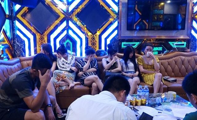 Cho khách 'chơi' ma túy, quán karaoke bị phạt hơn 30 triệu đồng ảnh 2
