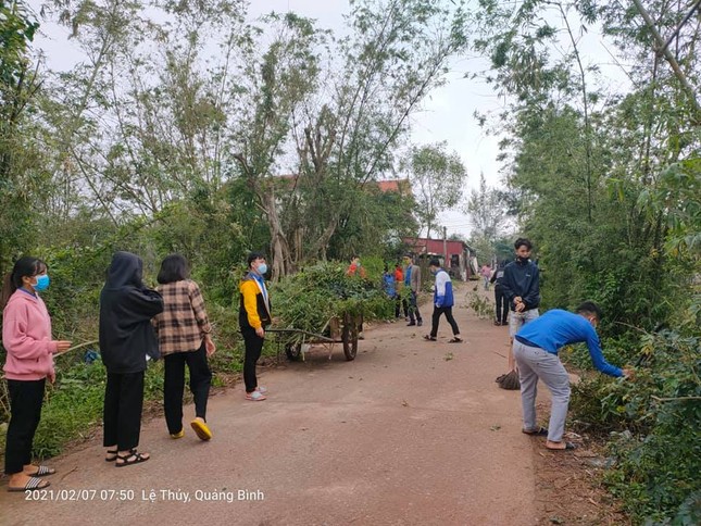 Tuổi trẻ Quảng Bình sôi nổi nhiều chương trình ý nghĩa cho cộng đồng ảnh 3