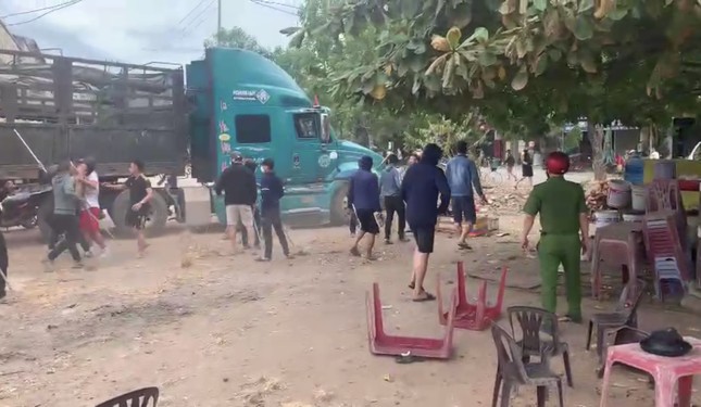 Khởi tố 25 đối tượng trong vụ hỗn chiến kinh hoàng tại Quảng Bình ảnh 1