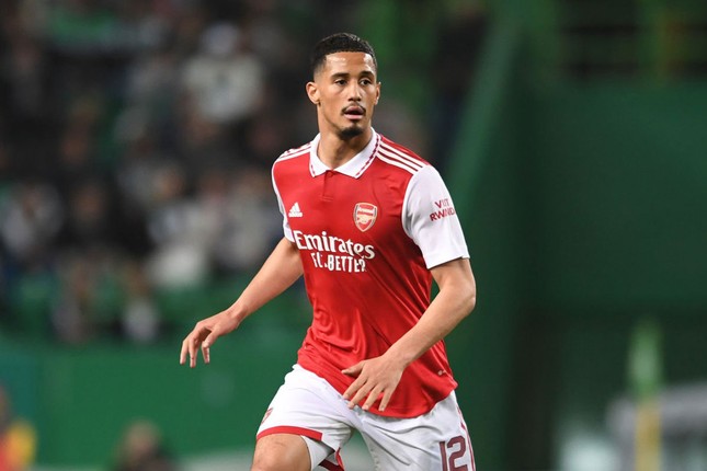 Saliba sẵn sàng chấp nhận mạo hiểm để ‘giải cứu’ Arsenal ảnh 1