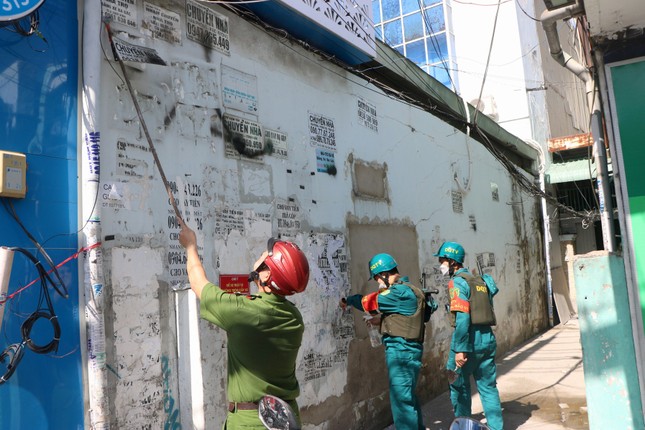 Ngăn chặn 'tín dụng đen' lôi kéo người thân của bệnh nhân trước cổng bệnh viện ảnh 5