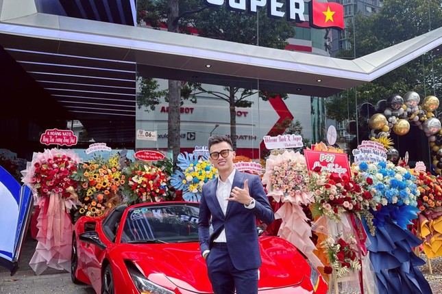 ‘Trùm buôn' siêu xe Phan Công Khanh khai thua bạc, nợ 100 tỷ ảnh 1