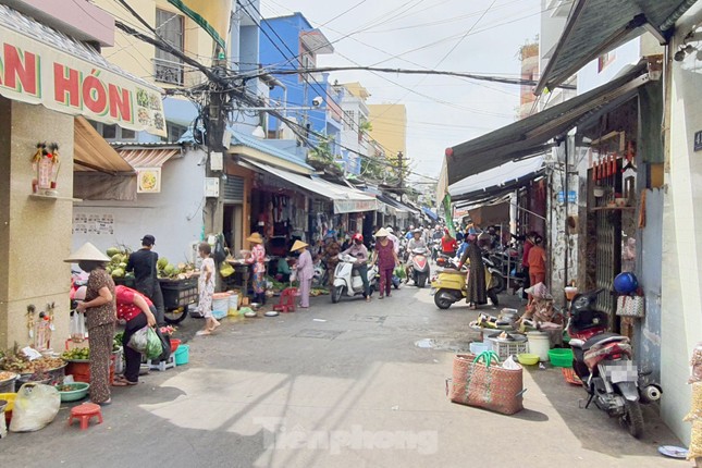 Công an điều tra người đàn ông bị đánh hội đồng trong đêm ảnh 2