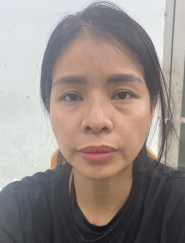 Bắt khẩn cấp đối tượng bắt bé trai trần truồng dựa vào cột điện để ra đòn ảnh 1