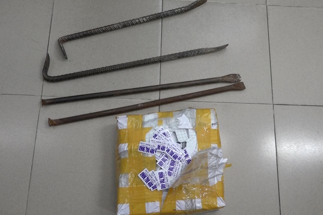Dùng xà beng đánh người trọng thương vì tranh giành địa bàn hút hầm cầu ảnh 2