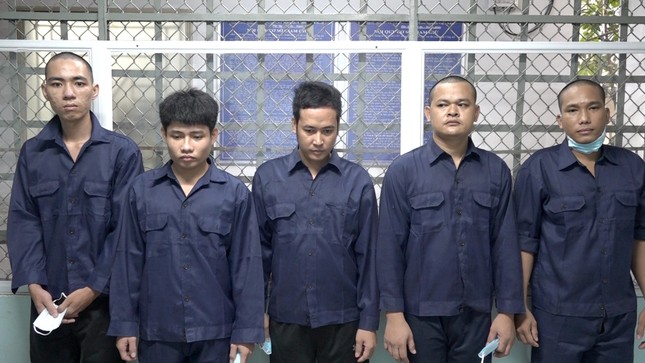 Dùng xà beng đánh người trọng thương vì tranh giành địa bàn hút hầm cầu ảnh 1