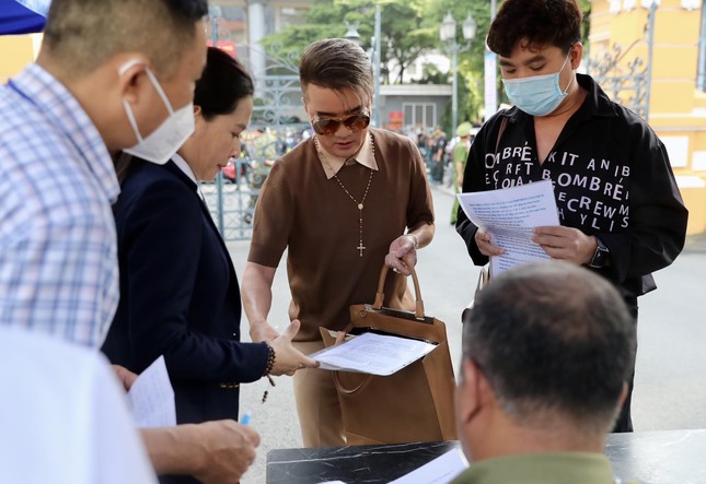 Tòa bác đề nghị hoãn phiên xét xử bà Nguyễn Phương Hằng ảnh 2