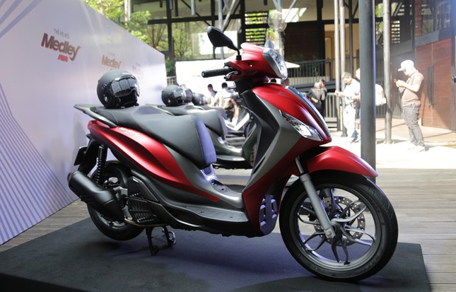 Piaggio Medley 2018 giá từ 72,5 triệu, cạnh tranh Honda SH ảnh 1