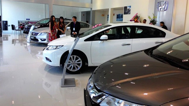 Nghịch lý giá xe giảm, thị trường ôtô không tăng trưởng ảnh 1