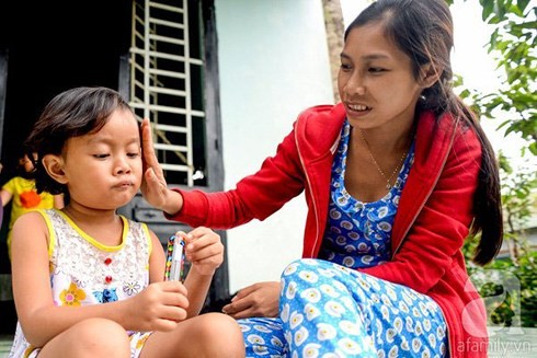 Kết thúc có hậu của những vụ trao nhầm con sau sinh ảnh 3