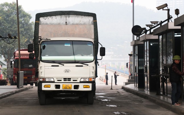 200 khách Trung Quốc đầu tiên sắp nhập cảnh Lào Cai sau gần 3 năm đóng cửa biên giới ảnh 2