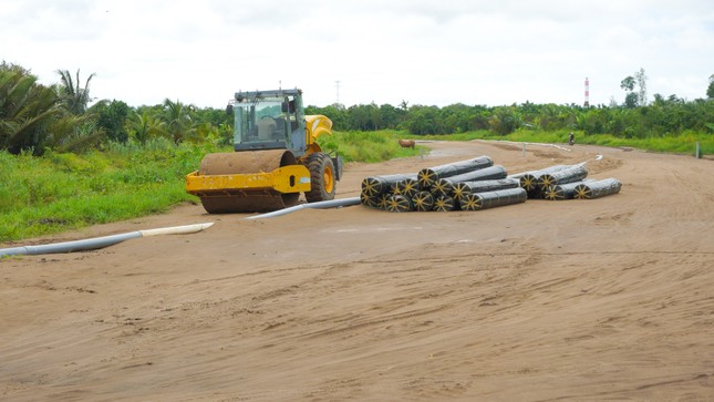 Phó Thủ tướng chỉ đạo ‘nóng’ về nguồn cát cho dự án giao thông trọng điểm ảnh 2