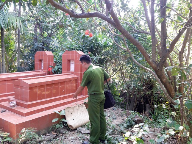 Khởi tố đại uý Công an nổ súng tại trường gà làm 1 người chết ảnh 1