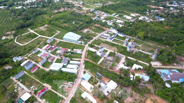 Nhìn từ trên cao đảo ngọc Phú Quốc bị ‘băm nát’ do buông lỏng quản lý ảnh 3