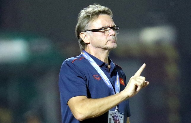 Thông điệp của HLV Philippe Troussier ảnh 1