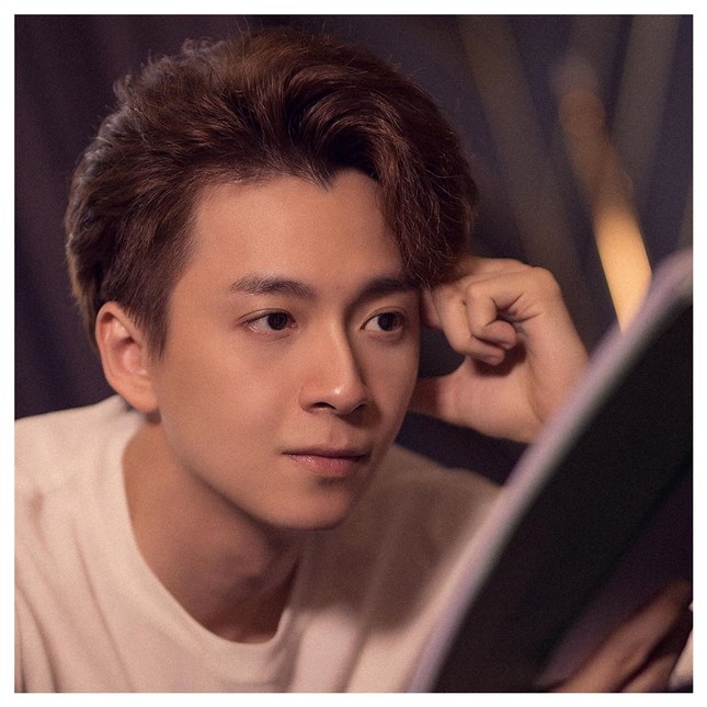 Sao Việt 24H: Lan Ngọc mừng Instagram đạt 3 triệu followers, Han Sara khoe dáng cực xinh ảnh 8