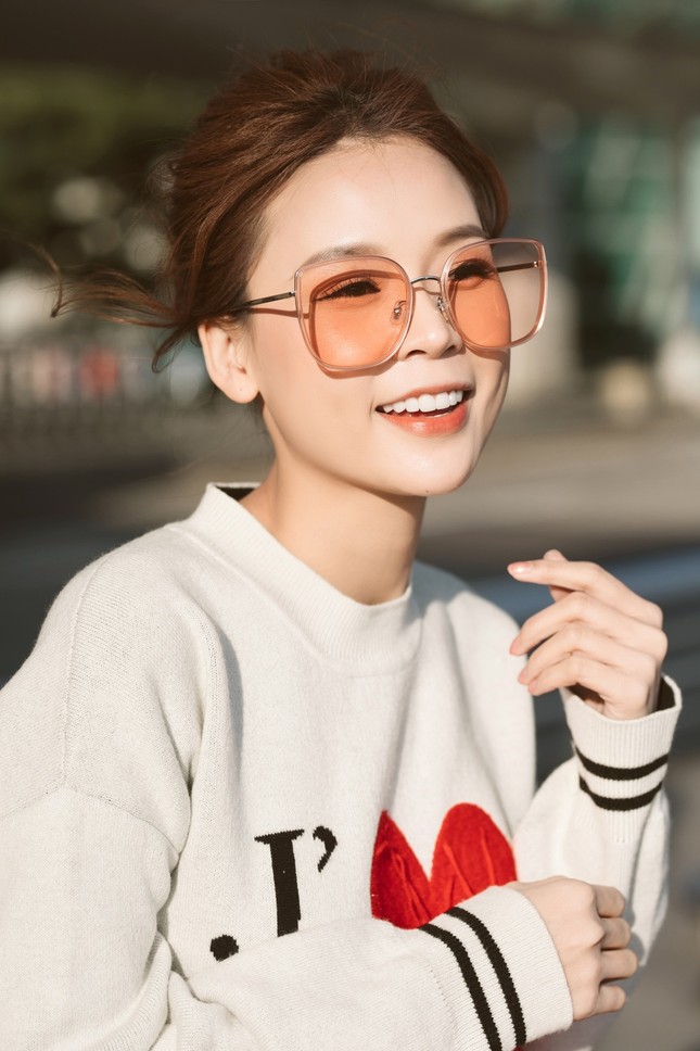 Sam khoe thần thái tươi tắn bất chấp tuổi tác, trả lời câu hỏi bao giờ lấy chồng ảnh 1