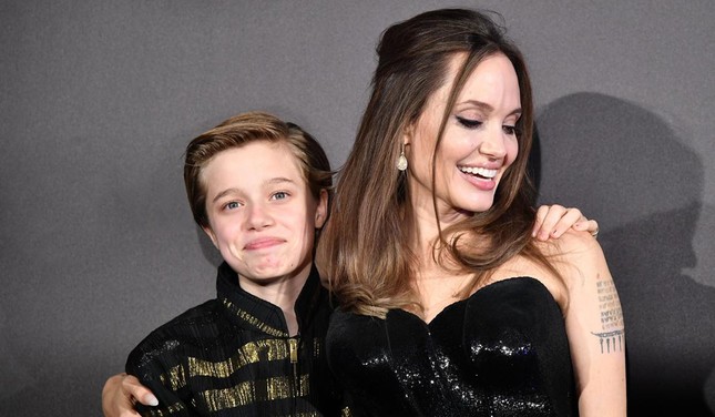 Dẫu bố mẹ ly hôn, các con nhà Brad Pitt - Angelina Jolie vẫn đón sinh nhật bên nhau ảnh 4