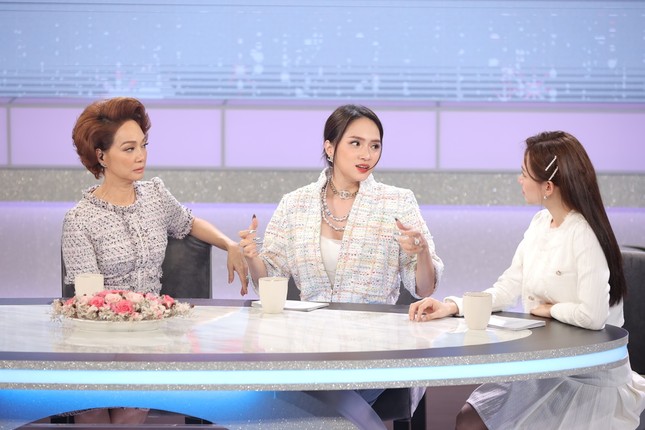 Hương Giang khẳng định 3 quy tắc ngầm giữ vững “tình chị em“ trong “Chị Em Chúng Mình" ảnh 2