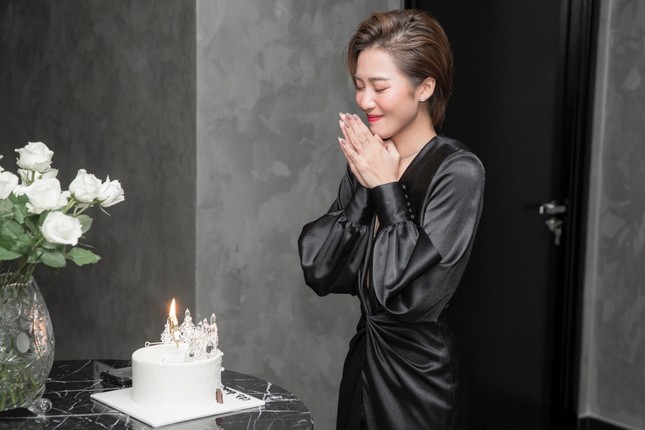 Noo Phước Thịnh, Đông Nhi, Gil Lê tổ chức sinh nhật muộn cho Khả Ngân ảnh 3