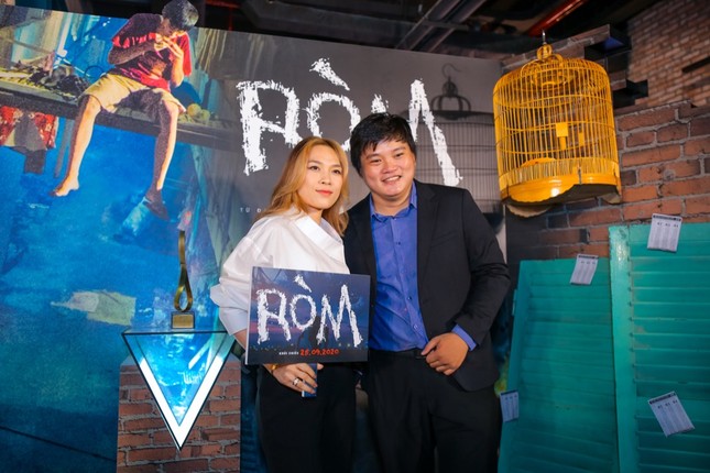 Mỹ Tâm, vợ chồng Thu Trang - Tiến Luật đến chúc mừng phim “Ròm” ra mắt đầy cảm xúc ảnh 3