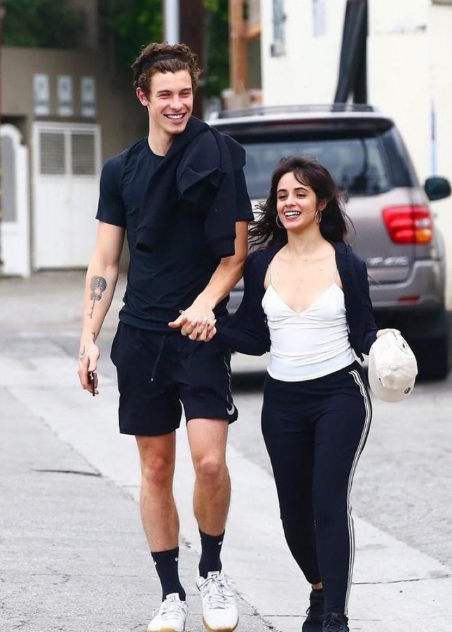 Shawn Mendes thông báo trở lại nhưng bìa single mới lại gợi nhớ đến... Đen Vâu ảnh 5