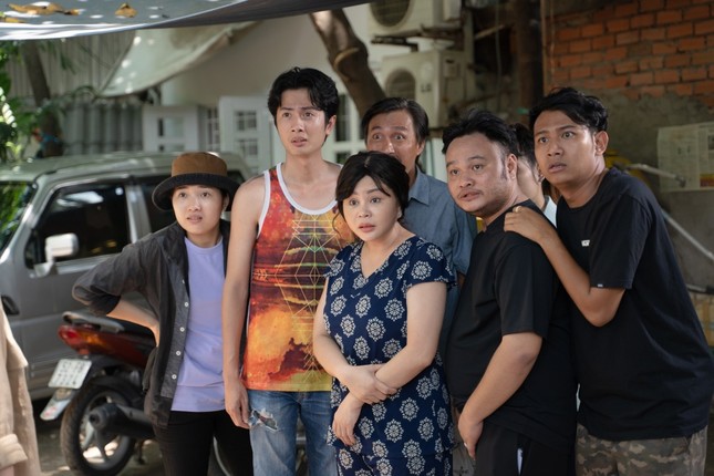 Sau “Tiệc Trăng Máu”, Thu Trang vào vai nhiều chuyện, ăn cắp vặt trong web-drama ảnh 1