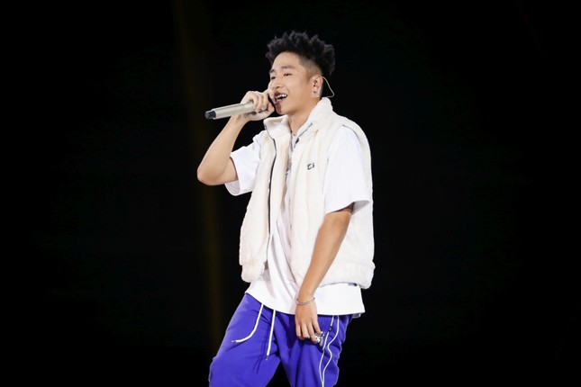 Color rap về hủ tiếu, Right nhờ HIEUTHUHAI phụ diễn để "hồi sinh" ở King Of Rap ảnh 4