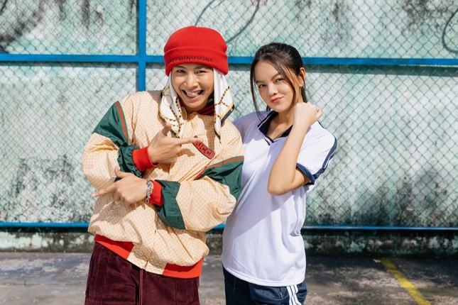 Không còn buồn bã, Phạm Quỳnh Anh chinh phục trai trẻ trong MV kết hợp Ricky Star ảnh 7