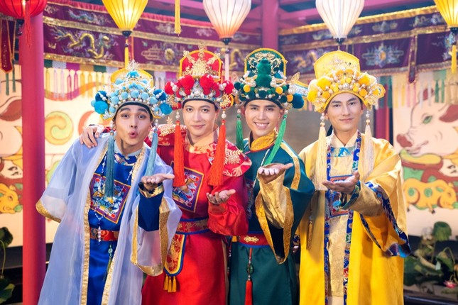 Sau hit quốc dân “Bống Bống Bang Bang”, nhóm 365 bất ngờ tái hợp trong MV “Trạng Tí“ ảnh 1