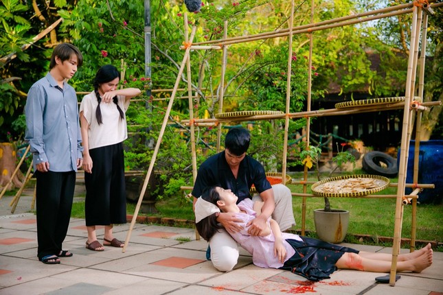 Phạm Đình Thái Ngân không được đóng chính trong MV mới, nghe lý do không biết vui hay buồn ảnh 5