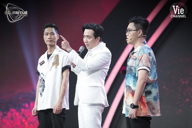 “Siêu trí tuệ Việt Nam“: Thót tim với màn rượt đuổi điểm số của các bậc thầy ghi nhớ ảnh 7