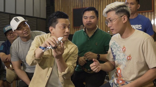 Lam Trường hoang mang khi MTV đòi dùng vali làm nhạc cụ, tái hiện hit “Mưa phi trường“ ảnh 2