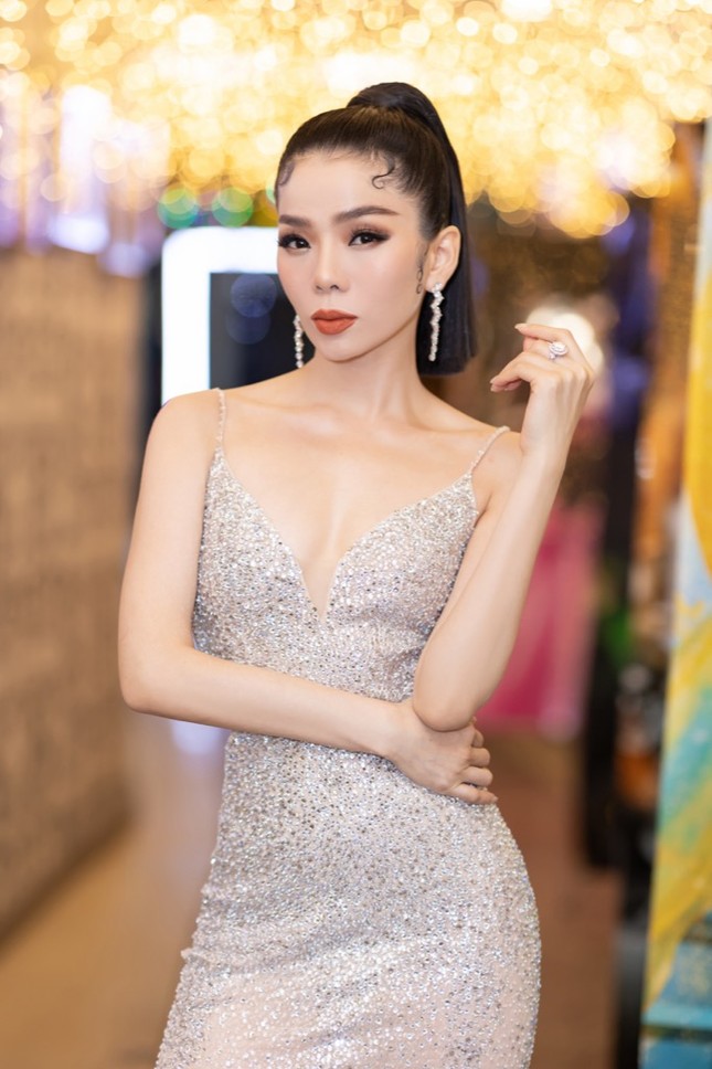 Lệ Quyên làm sống lại lần nữa “Q Show 2”, bật mí về MV kết hợp cùng đạo diễn Kawaii Tuấn Anh ảnh 1