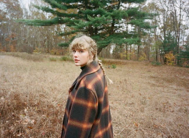 Taylor Swift trở thành nghệ sĩ đầu tiên có 45 tuần chiếm ngôi đầu BXH Billboard Artist 100 ảnh 1