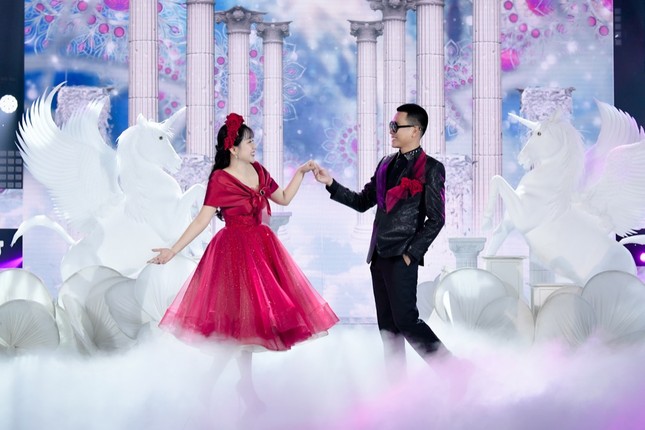 Bùi Anh Tuấn hát cùng Quán quân “King of Rap”, Hòa Minzy nhận rapper Lăng LD làm em trai ảnh 8