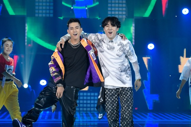 Bùi Anh Tuấn hát cùng Quán quân “King of Rap”, Hòa Minzy nhận rapper Lăng LD làm em trai ảnh 5