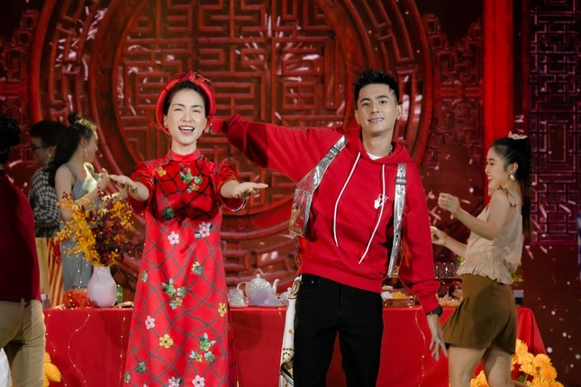 Bùi Anh Tuấn hát cùng Quán quân “King of Rap”, Hòa Minzy nhận rapper Lăng LD làm em trai ảnh 4