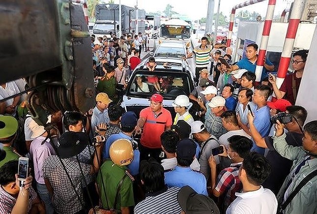 BOT Cai Lậy bất ngờ hoãn thu phí trở lại ảnh 1